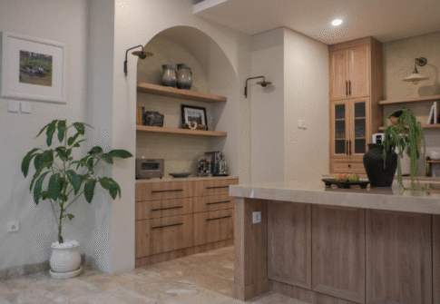 Mrs. Melly – Pondok Indah